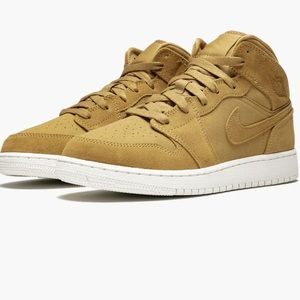 Air Jordan 1 Mid BG Women’s 8.5